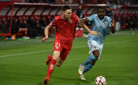 巴萨称“这才是真正的逆转”引皇马球迷众怒：国王杯决赛见